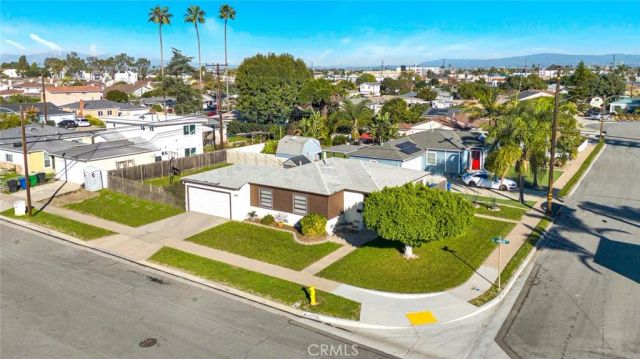 7781 Ledon Way, Midway City, CA 92655