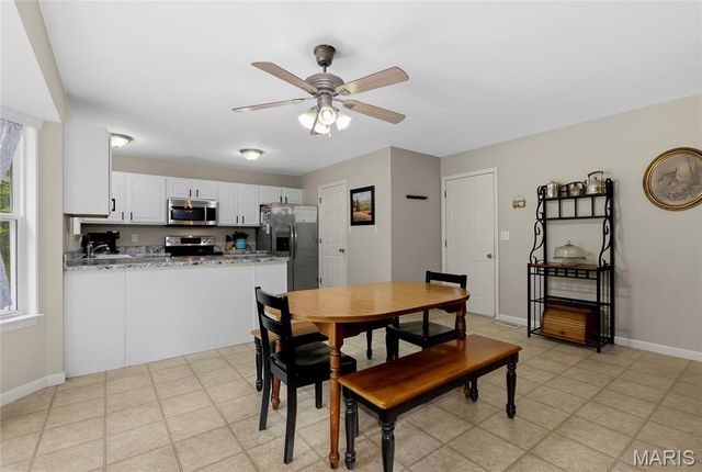 4041 Canebrake Valley Drive, Dittmer, MO 63023