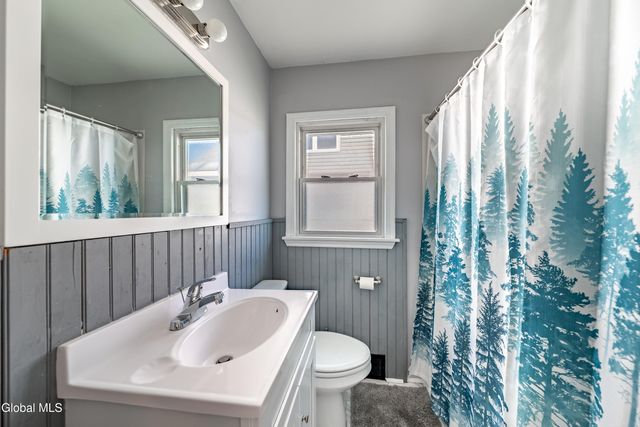 2837 Woodbridge Avenue, Rotterdam, NY 12306