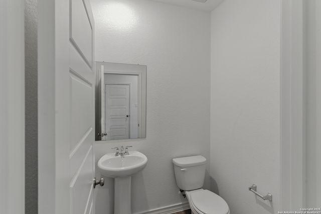 820 Soapberry Dr, New Braunfels, TX 78130