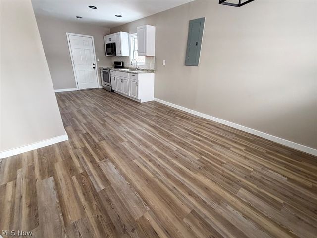 58 Rutledge Drive, Youngstown, OH 44505