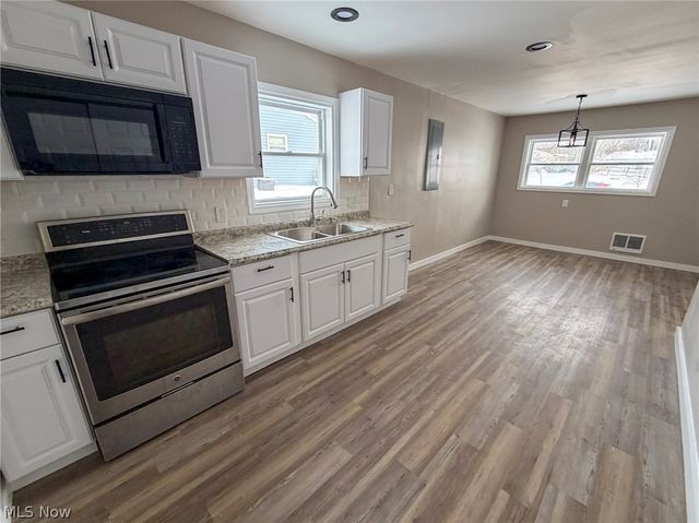 58 Rutledge Drive, Youngstown, OH 44505