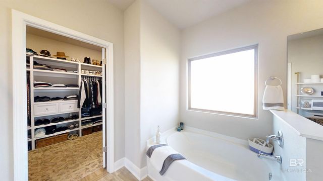 421 Apollo Avenue, Gulf Shores, AL 36542