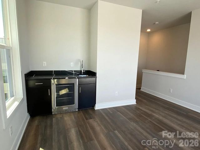 535 W Tremont Avenue, Charlotte, NC 28203