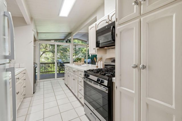 15740 Forest Hill Drive, Boulder Creek, CA 95006