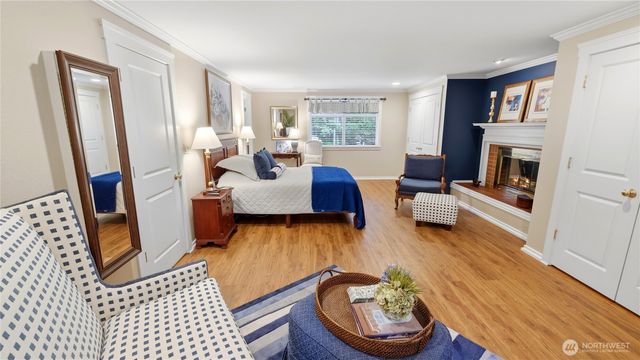 10506 Robin Hood Drive, Edmonds, WA 98020