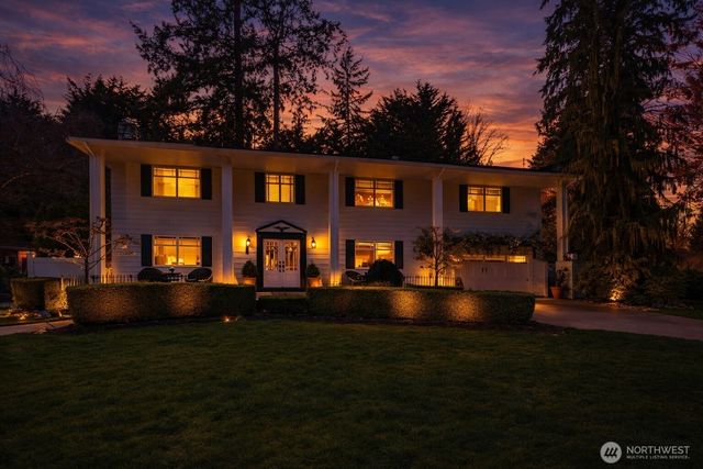 10506 Robin Hood Drive, Edmonds, WA 98020