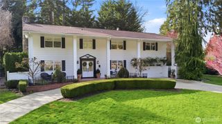 10506 Robin Hood Drive, Edmonds, WA 98020