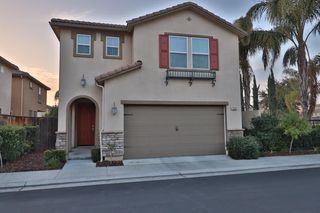 7065 N Trendsetter Drive, Fresno, CA 93711