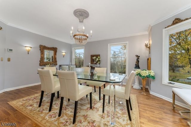 6 Fawn Ridge Rd, Clinton Twp., NJ 08833