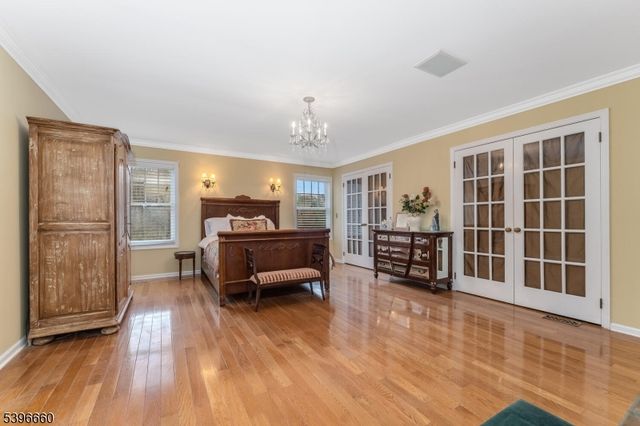 6 Fawn Ridge Rd, Clinton Twp., NJ 08833