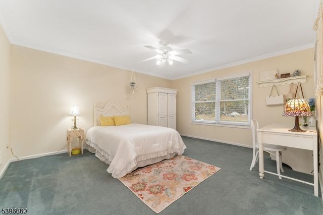 6 Fawn Ridge Rd, Clinton Twp., NJ 08833