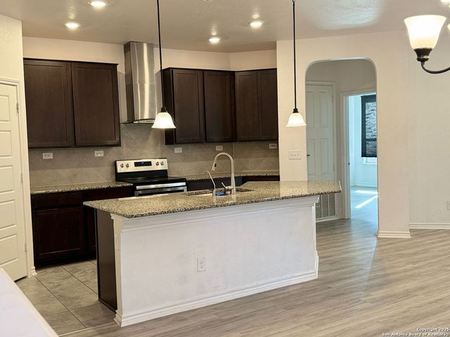 1002 Galapagos, San Antonio, TX 78214