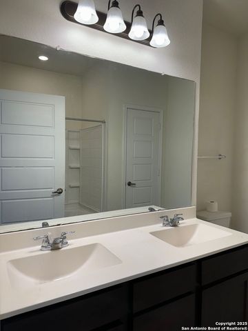 1002 Galapagos, San Antonio, TX 78214