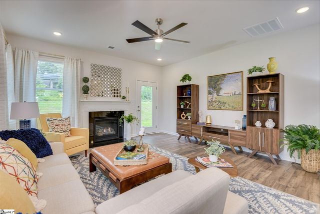 109 Terpack Court, Gray Court, SC 29645