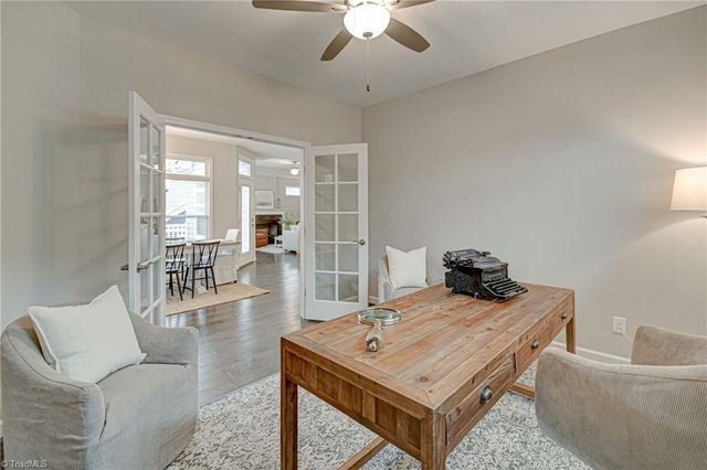 2433 Albemarle Court, Winston-salem, NC 27106