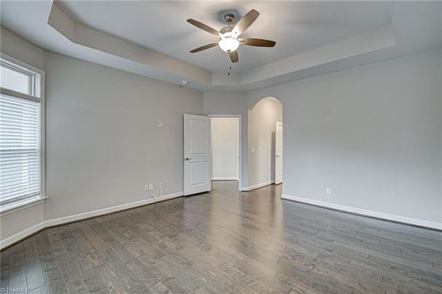 2433 Albemarle Court, Winston-salem, NC 27106