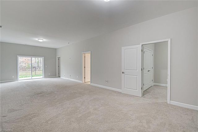 2433 Albemarle Court, Winston-salem, NC 27106