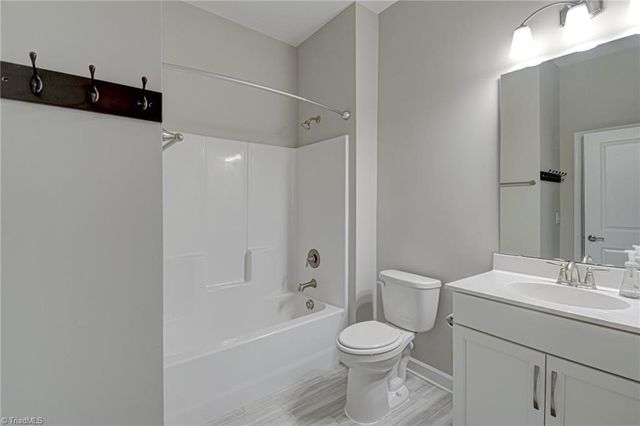 2433 Albemarle Court, Winston-salem, NC 27106