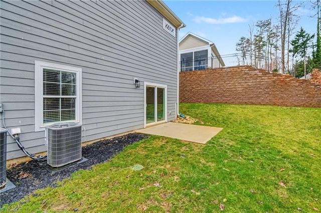 2433 Albemarle Court, Winston-salem, NC 27106