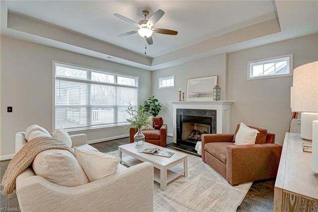 2433 Albemarle Court, Winston-salem, NC 27106