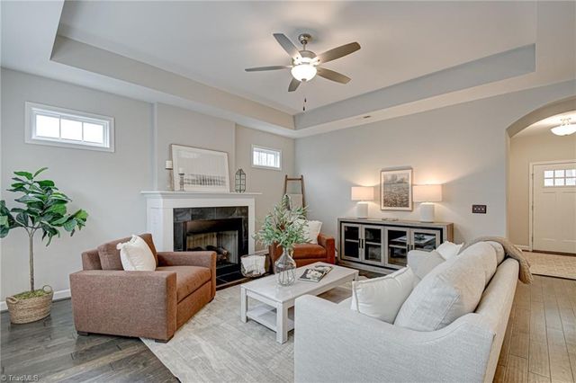 2433 Albemarle Court, Winston-salem, NC 27106