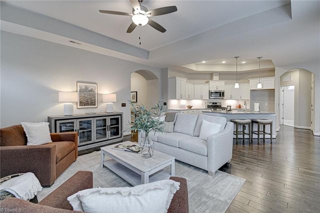 2433 Albemarle Court, Winston-salem, NC 27106