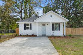 1937 Token Street, North Charleston, SC 29405
