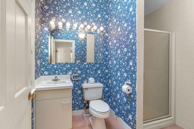 92 Wianno Circle, Osterville, MA 02655