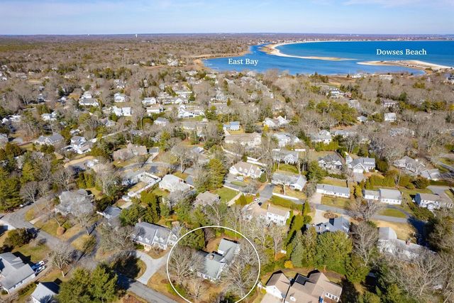 92 Wianno Circle, Osterville, MA 02655