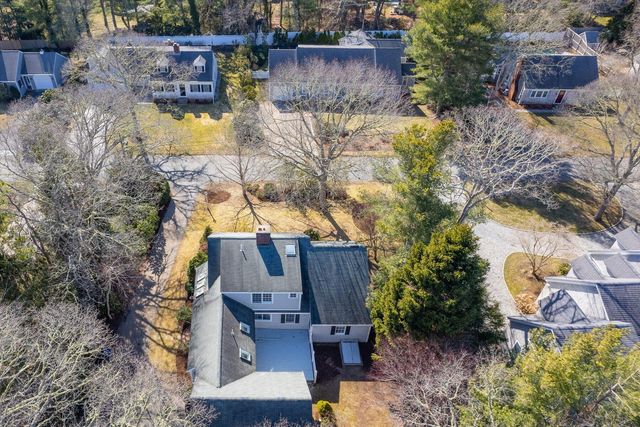 92 Wianno Circle, Osterville, MA 02655