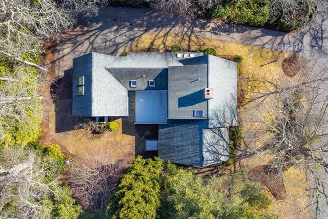 92 Wianno Circle, Osterville, MA 02655