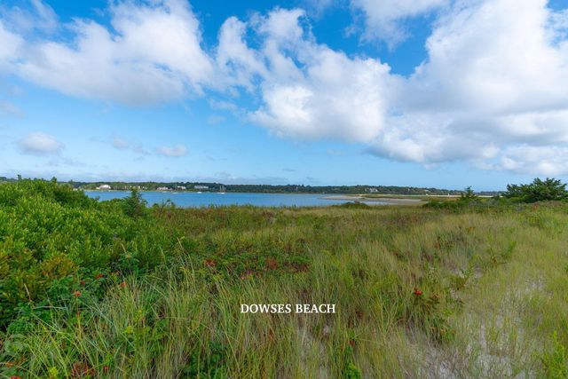 92 Wianno Circle, Osterville, MA 02655