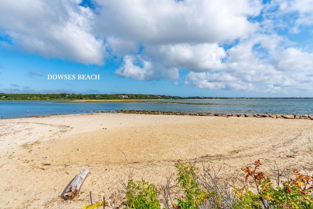 92 Wianno Circle, Osterville, MA 02655