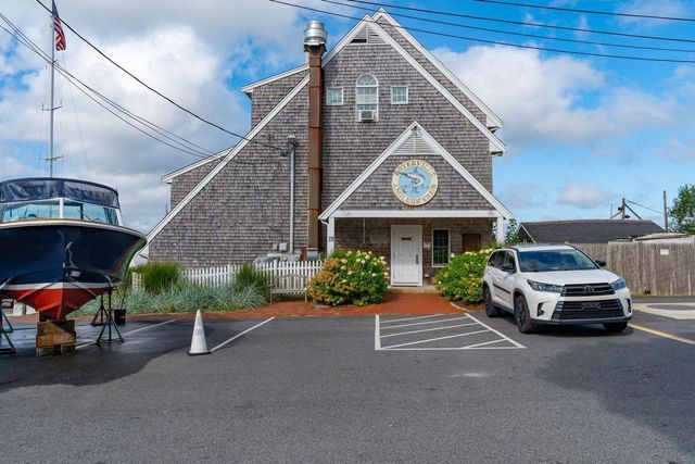 92 Wianno Circle, Osterville, MA 02655