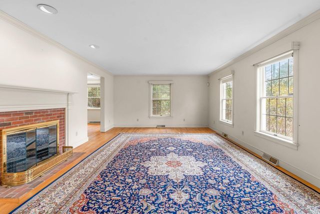 92 Wianno Circle, Osterville, MA 02655