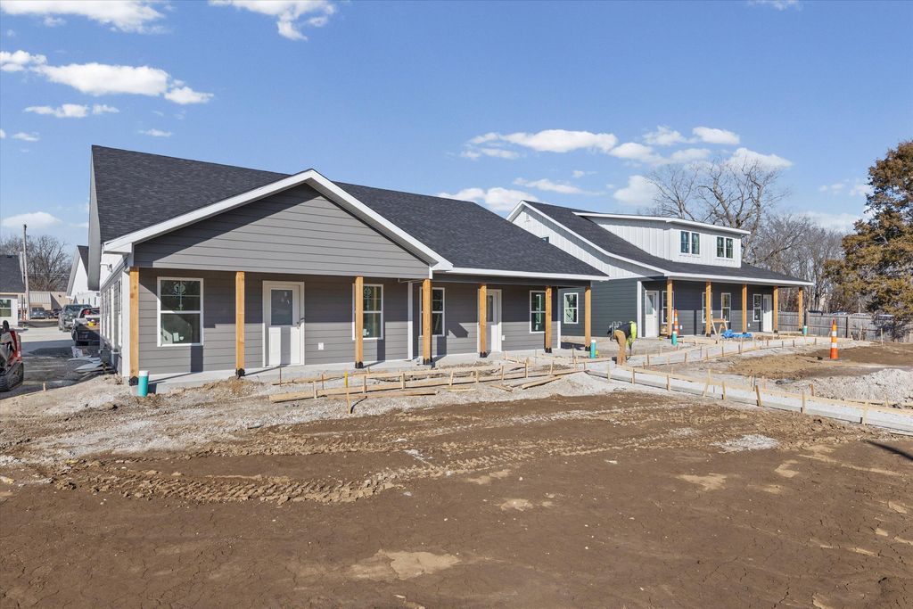 605 N FOURTH ST 100, Columbia, MO 65201