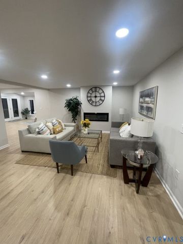 11975 Quay St, Chester, VA 23831