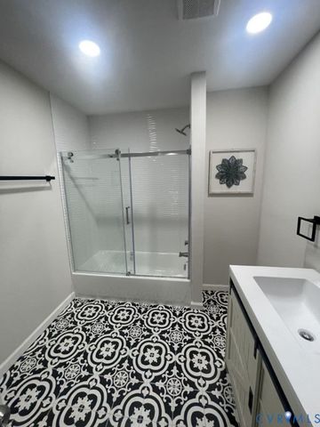 11975 Quay St, Chester, VA 23831