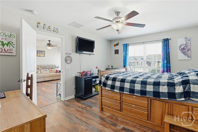 18 Minning Loop, Richmond Hill, GA 31324