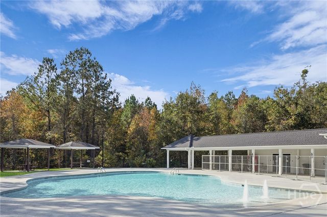 18 Minning Loop, Richmond Hill, GA 31324