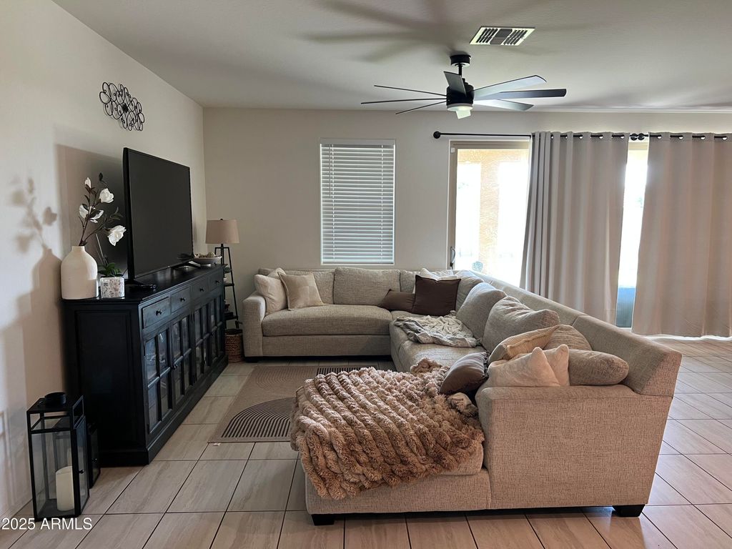 19863 W Cheery Lynn Road, Buckeye, AZ 85396 — photo 5