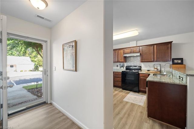 4425 Hanley Park Drive, Walkertown, NC 27051