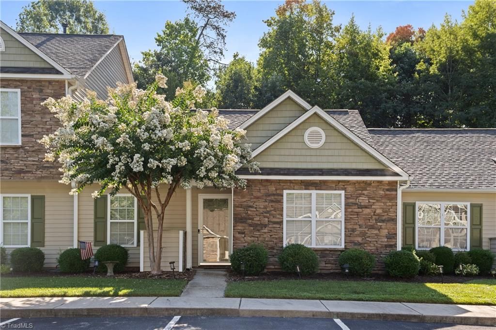 4425 Hanley Park Drive, Walkertown, NC 27051