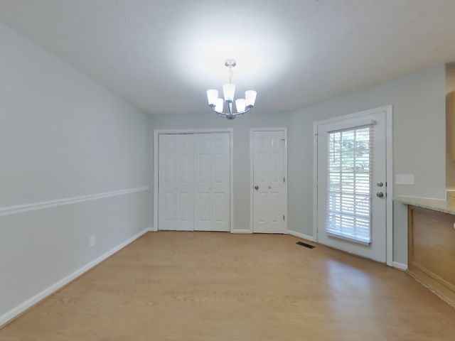 712 Paige Ct, Columbia, TN 38401