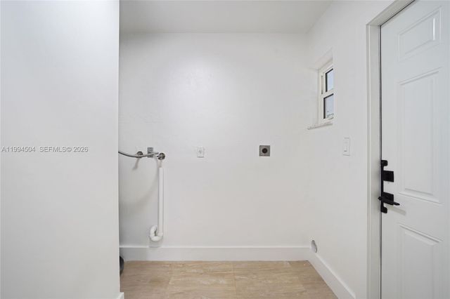 1239 SW 22nd Ave, Miami, FL 33135