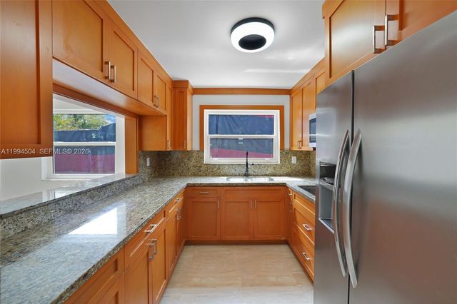 1239 SW 22nd Ave, Miami, FL 33135