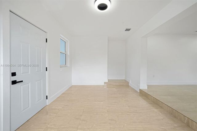 1239 SW 22nd Ave, Miami, FL 33135