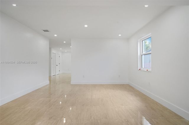 1239 SW 22nd Ave, Miami, FL 33135