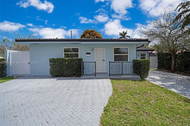 1239 SW 22nd Ave, Miami, FL 33135